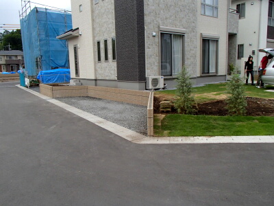宇都宮市U様邸(土留めブロック・駐車場)